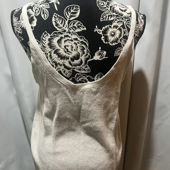 Abercrombie & Fitch Cream Ribbed Button Front Cami Tank Medium - Picture 3 of 5
